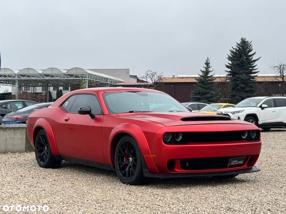 Dodge Challenger - 1