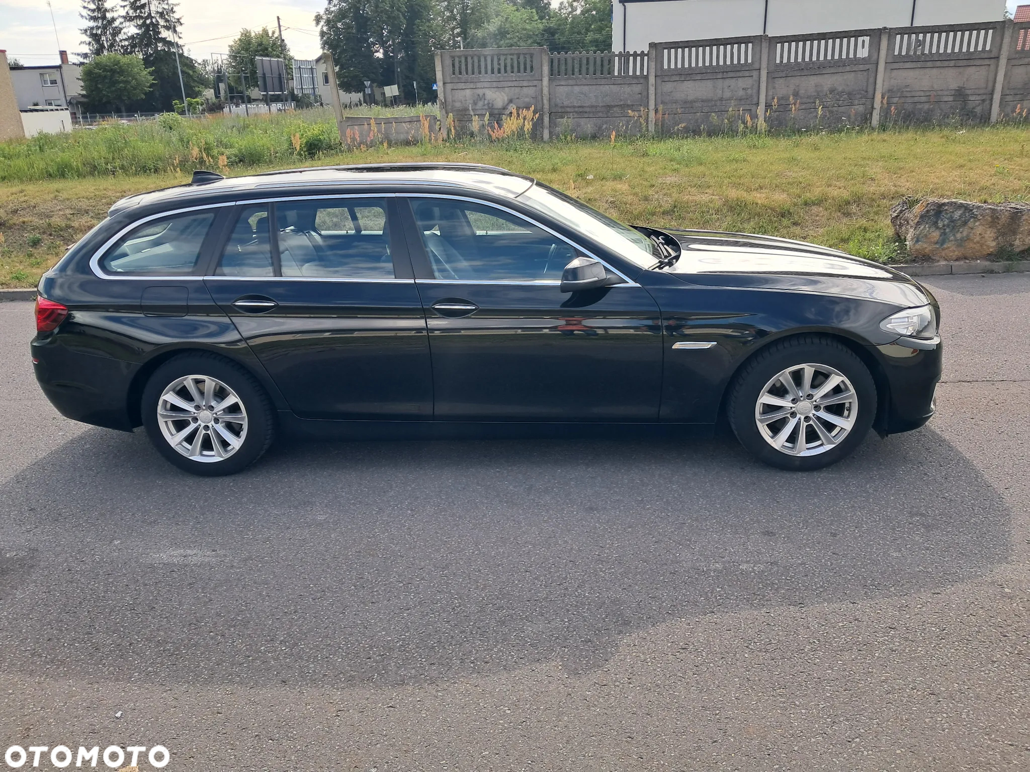 BMW Seria 5 520d Touring - 5