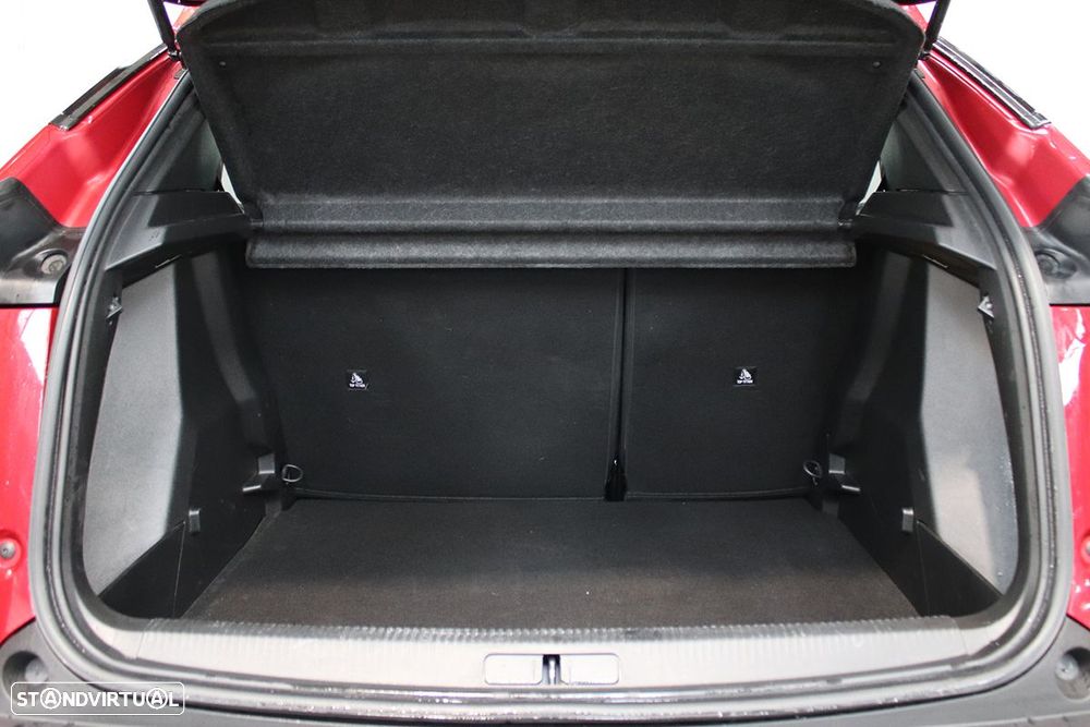 Peugeot 2008 1.2 PureTech Allure - 23