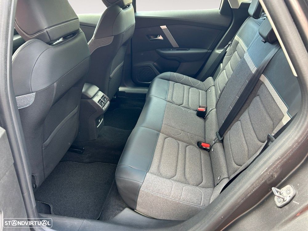 Citroën C4 1.2 PureTech Plus - 13