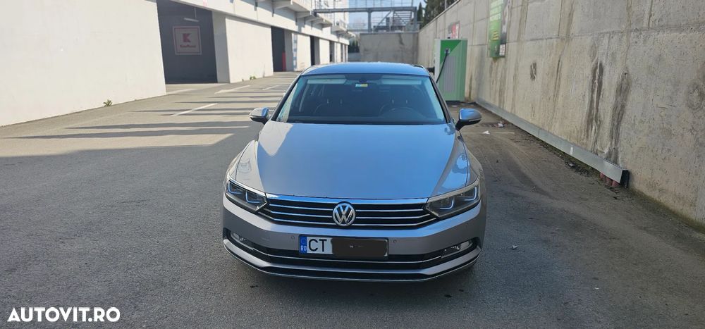 Volkswagen Passat 2.0 TDI SCR DSG Comfortline - 4