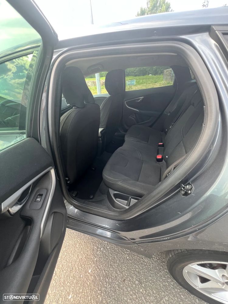 Volvo V40 2.0 D4 Summum - 11