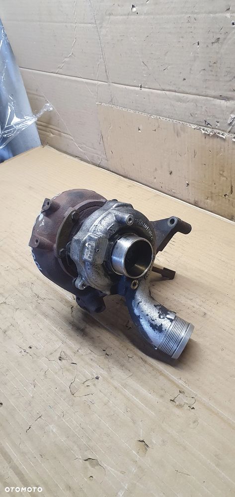 Turbina turbosprężarka VW Touareg 3.0 TDI 059145715F - 2