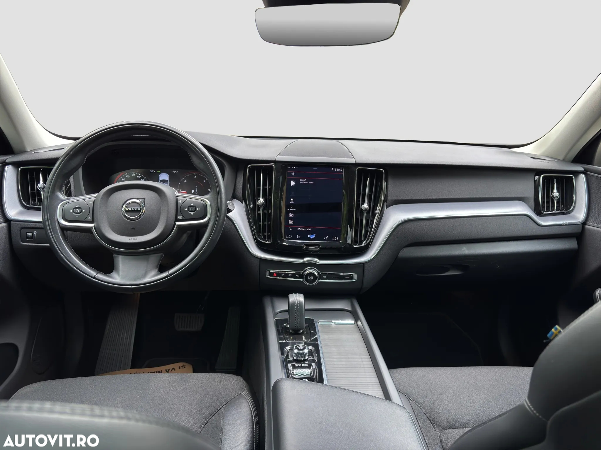 Volvo XC 60 B4 D Geartronic Momentum Pro - 5