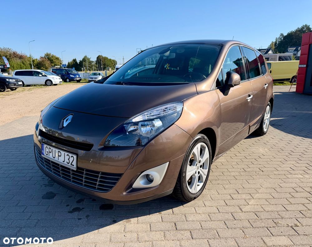 Renault Grand Scenic - 1