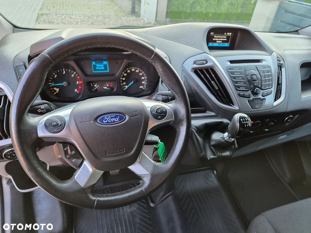 Ford TRANSIT CUSTOM - 4
