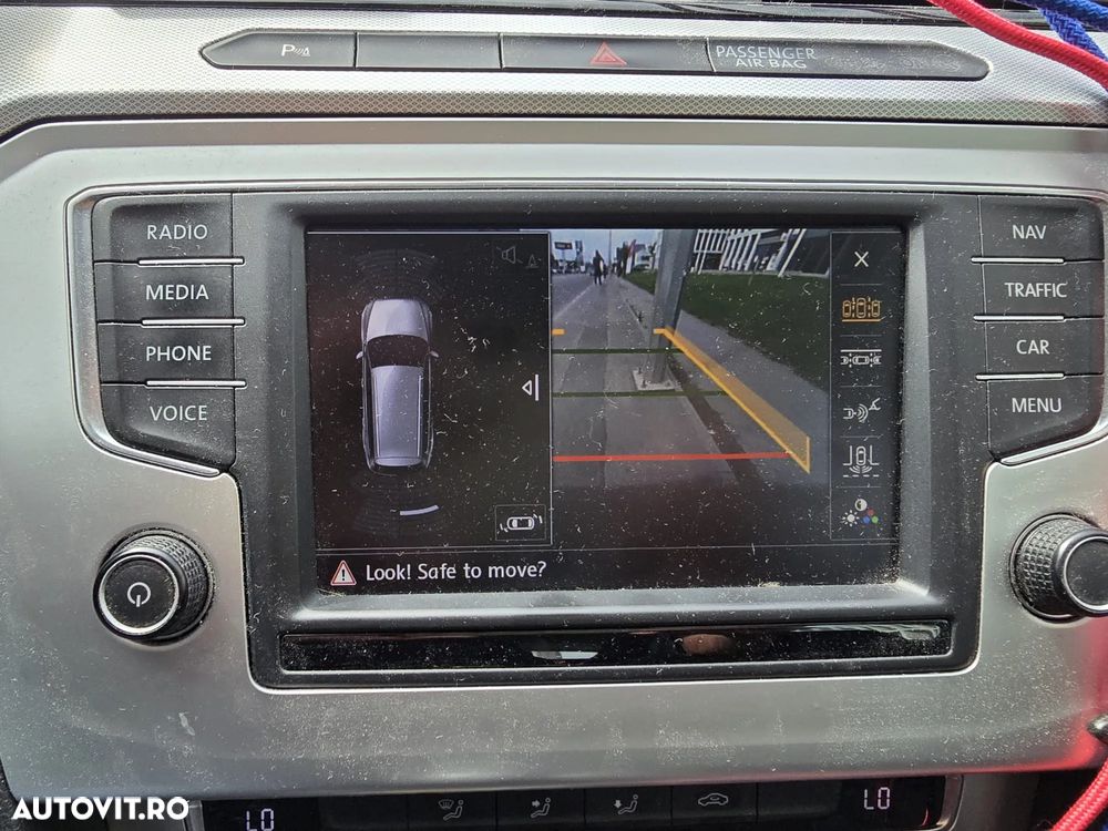 Volkswagen Passat Variant 2.0 TDI Highline - 19