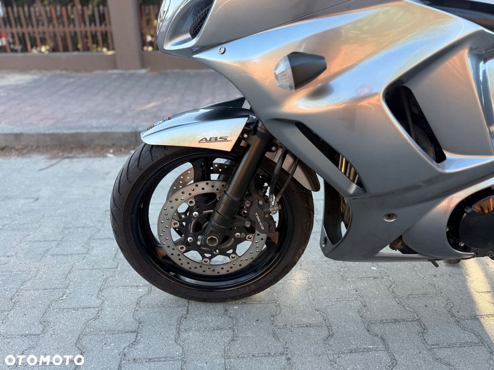 Suzuki GSX - 20