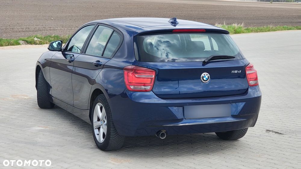 BMW Seria 1 118d Sport Line - 5