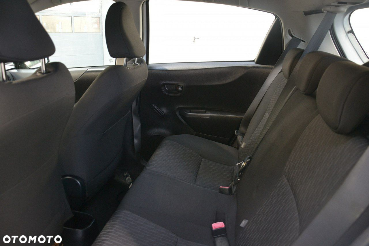Toyota Yaris - 13