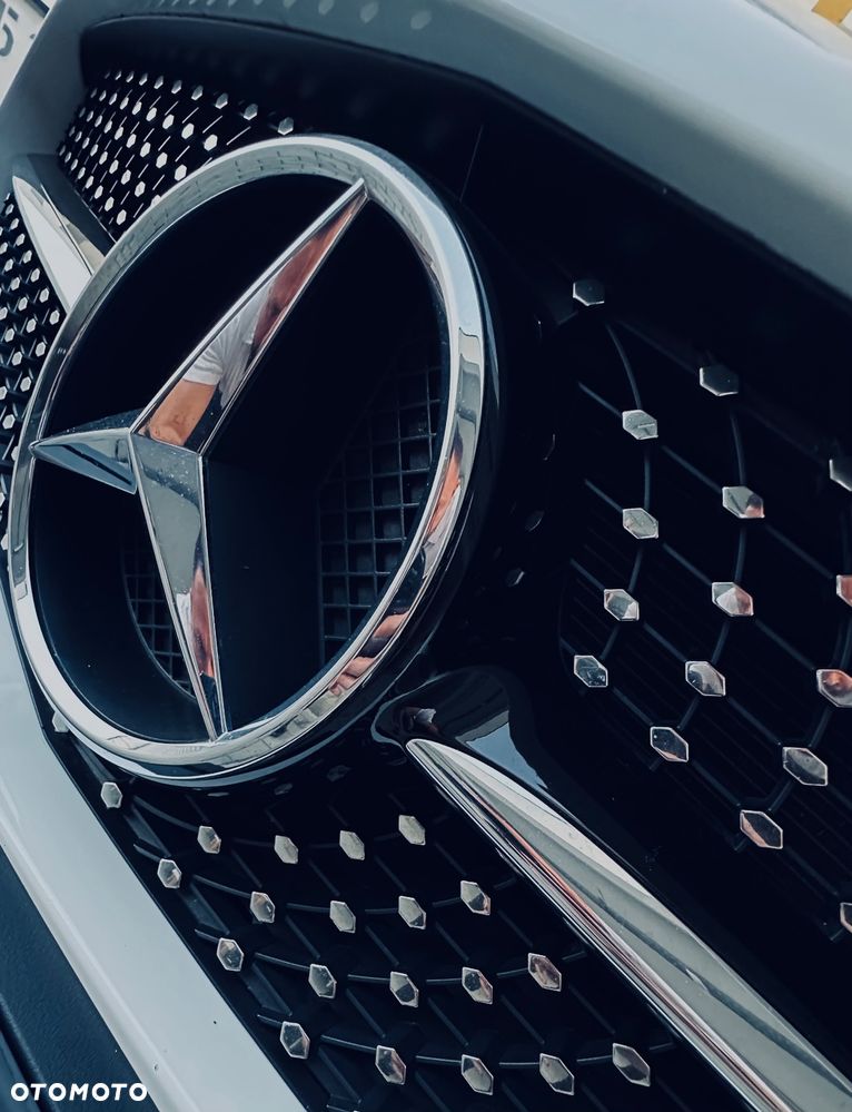 Mercedes-Benz Klasa C 200 4-Matic 9G-TRONIC - 13