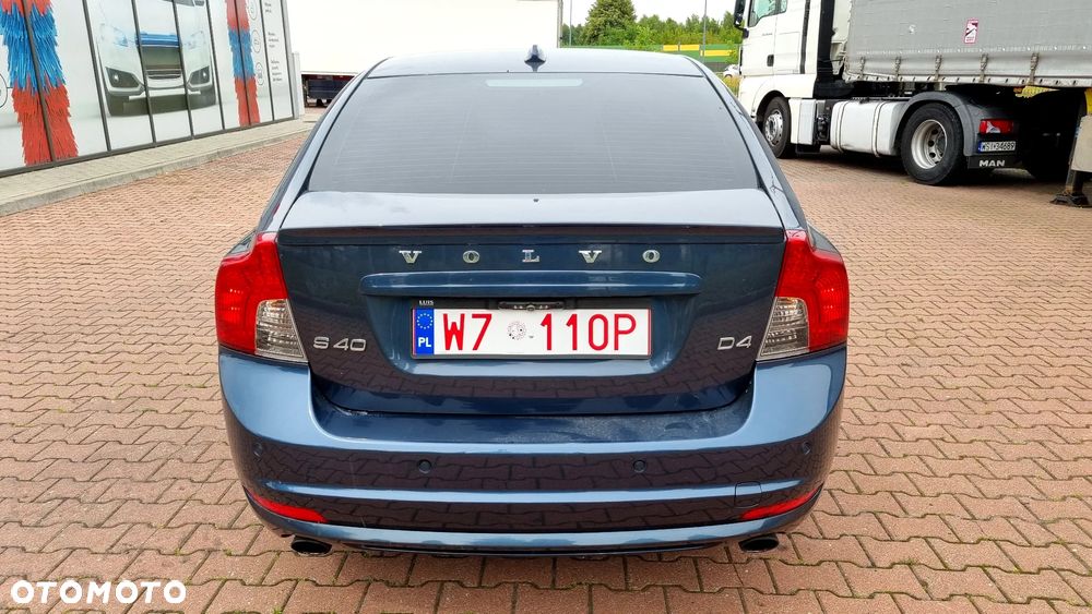 Volvo S40 D4 R-Design - 5