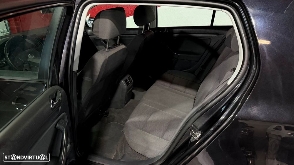 VW Golf 1.4i Confortline JE+AC - 33