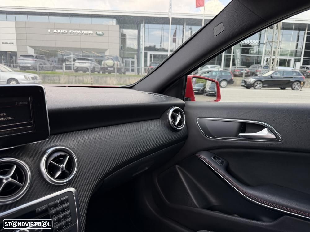 Mercedes-Benz A 180 d AMG Line - 13