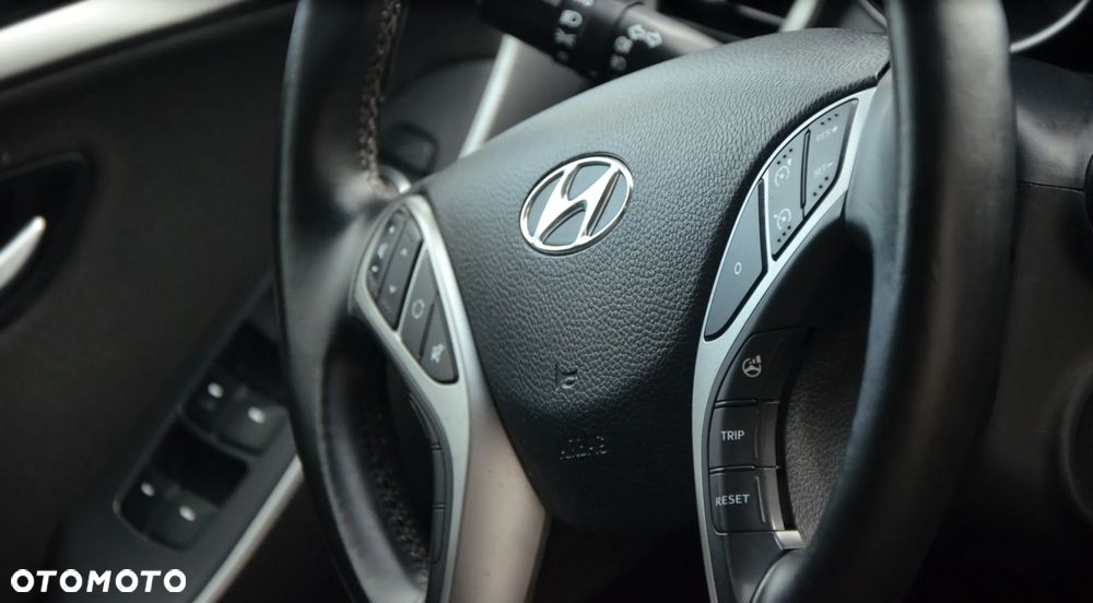 Hyundai i30 - 24