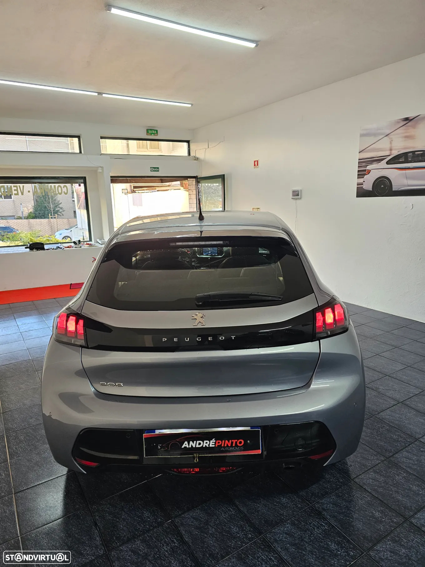 Peugeot 208 1.2 PureTech SE Style - 5