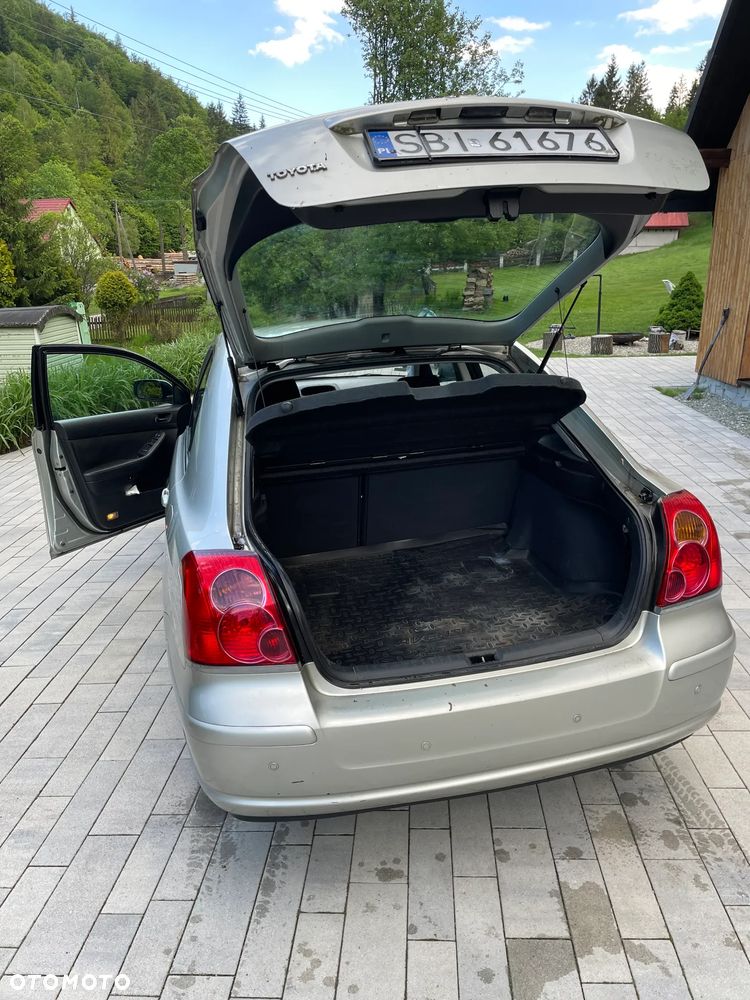 Toyota Avensis 2.0 VVT-i Sol plus - 5