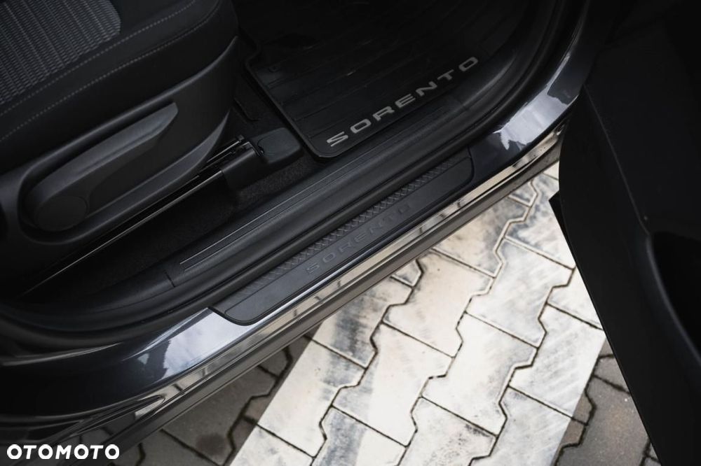 Kia Sorento - 27