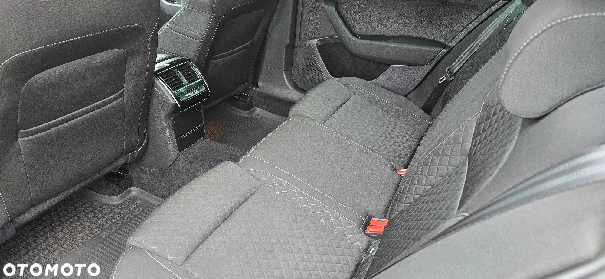 Skoda Superb 1.4 TSI ACT Ambition - 7