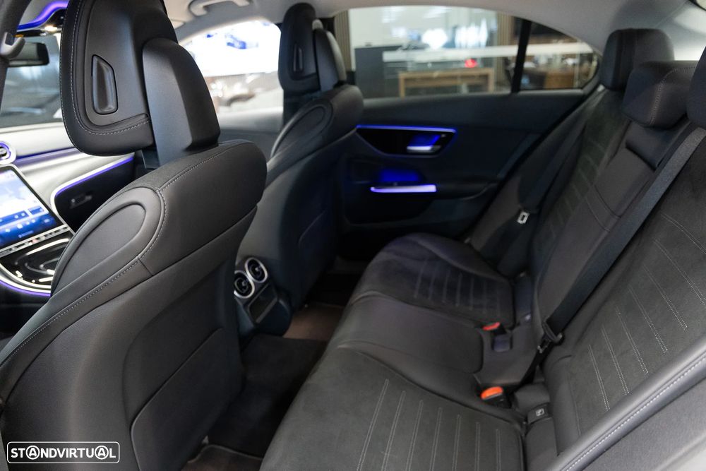 Mercedes-Benz C 300 d AMG Line - 19