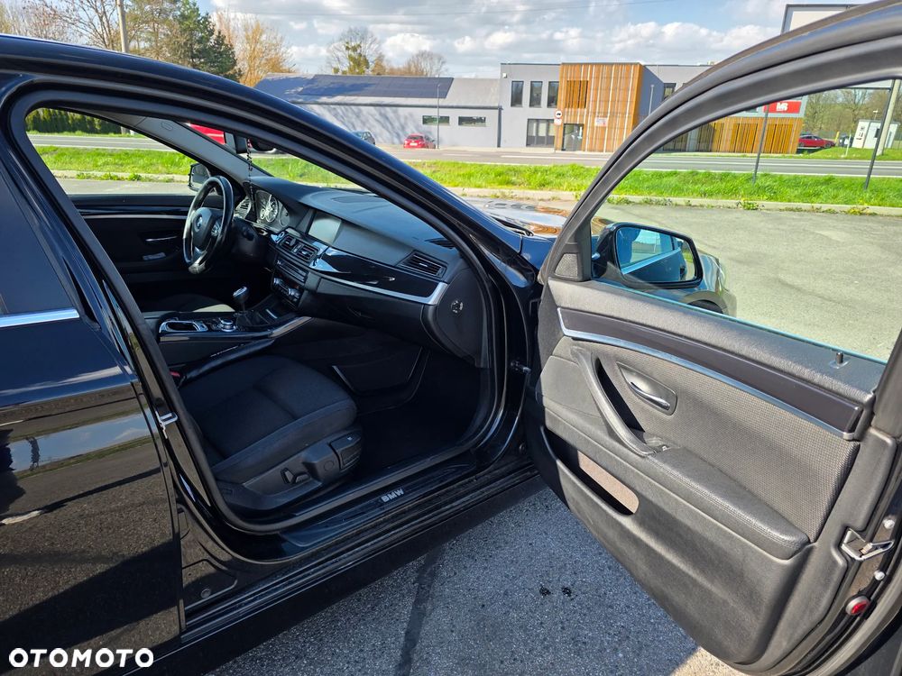 BMW Seria 5 520d - 18