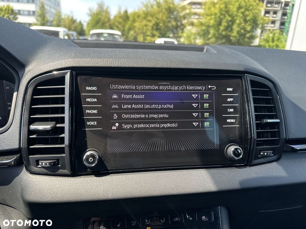 Skoda Karoq 1.5 TSI ACT Sportline DSG - 18