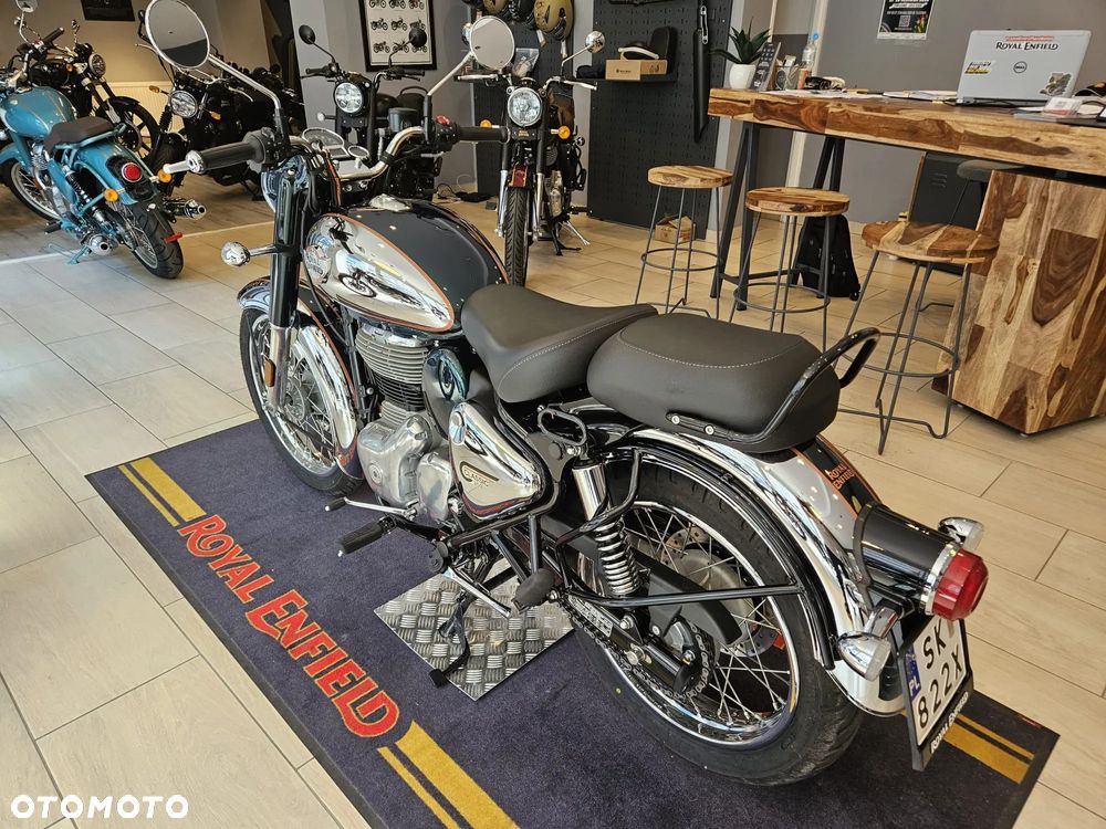 Royal Enfield Classic - 15