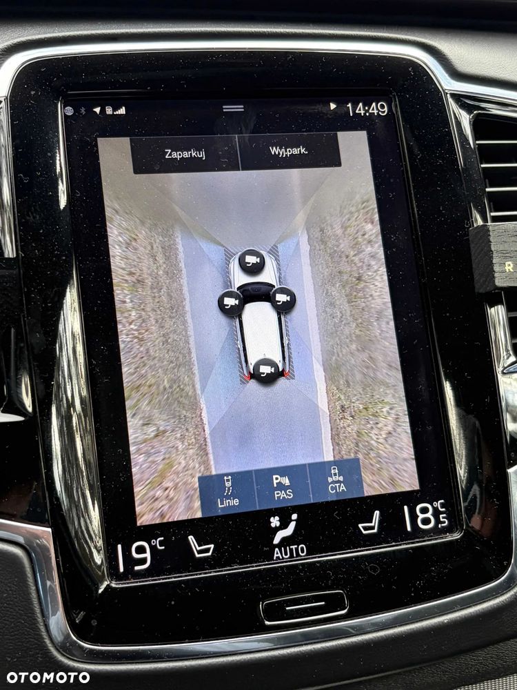 Volvo XC 90 D5 AWD R-Design 7os - 20