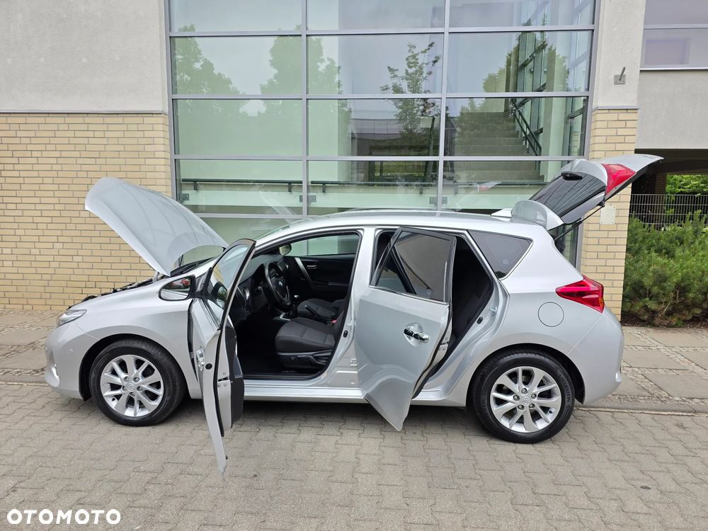 Toyota Auris - 10
