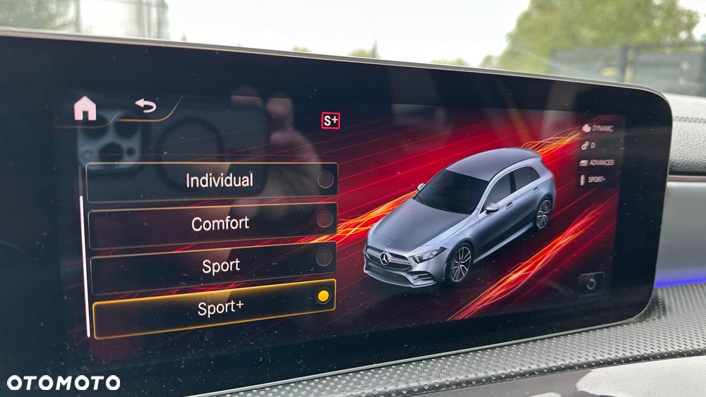 Mercedes-Benz Klasa A 35 AMG 4-Matic 7G-DCT - 29