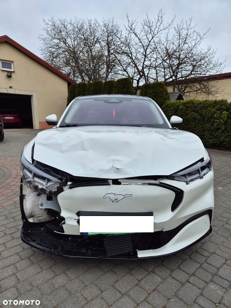 Ford Mustang Mach-E - 6