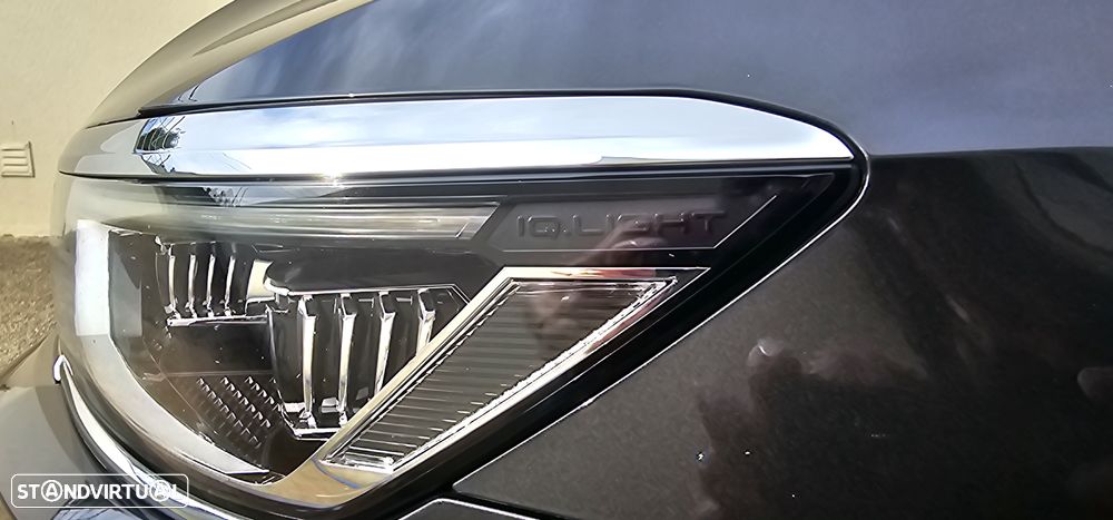 VW Passat Variant - 32