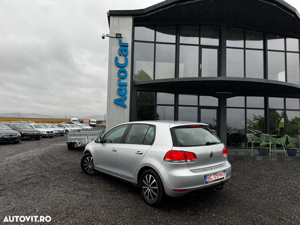 Volkswagen Golf 2.0 TDI DPF Trendline - 10