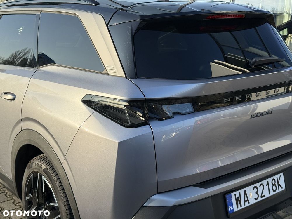 Peugeot 5008 - 8