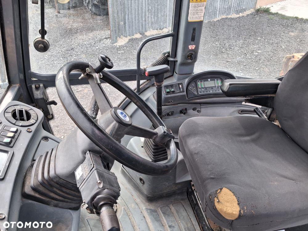 New Holland NH95 - 6