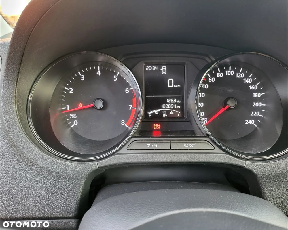 Volkswagen Polo - 15