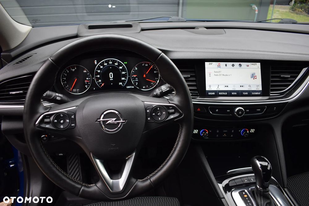 Opel Insignia - 25