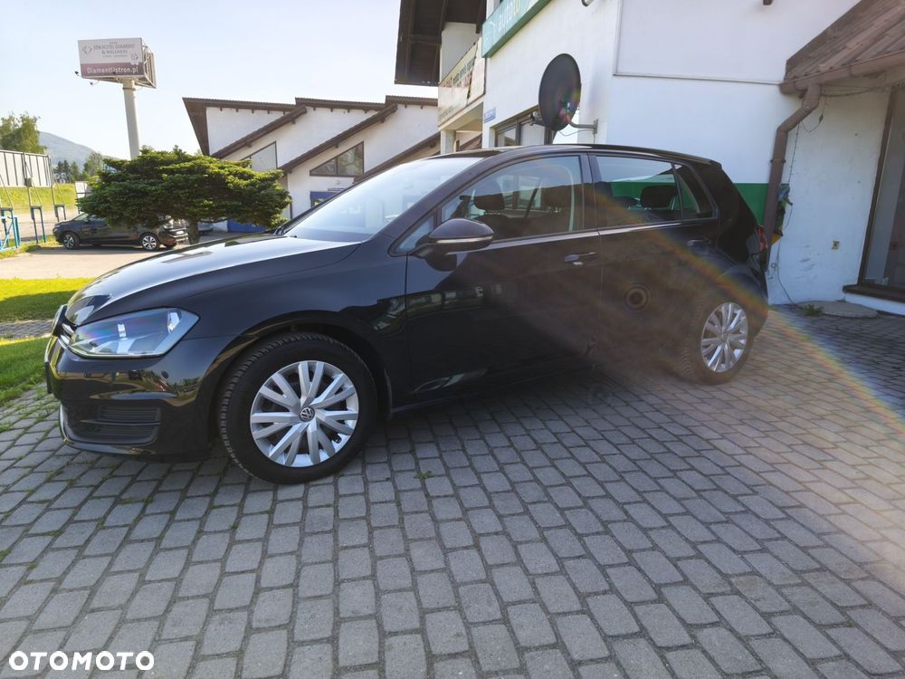 Volkswagen Golf - 2