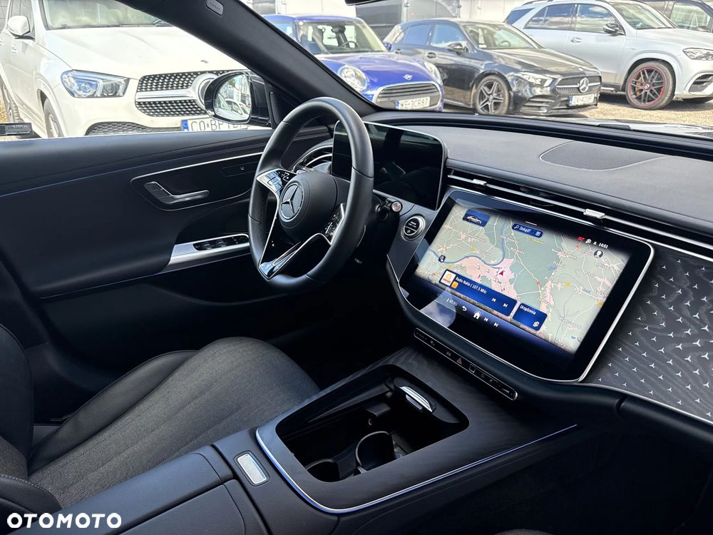 Mercedes-Benz Klasa E 200 d 9G-TRONIC - 23