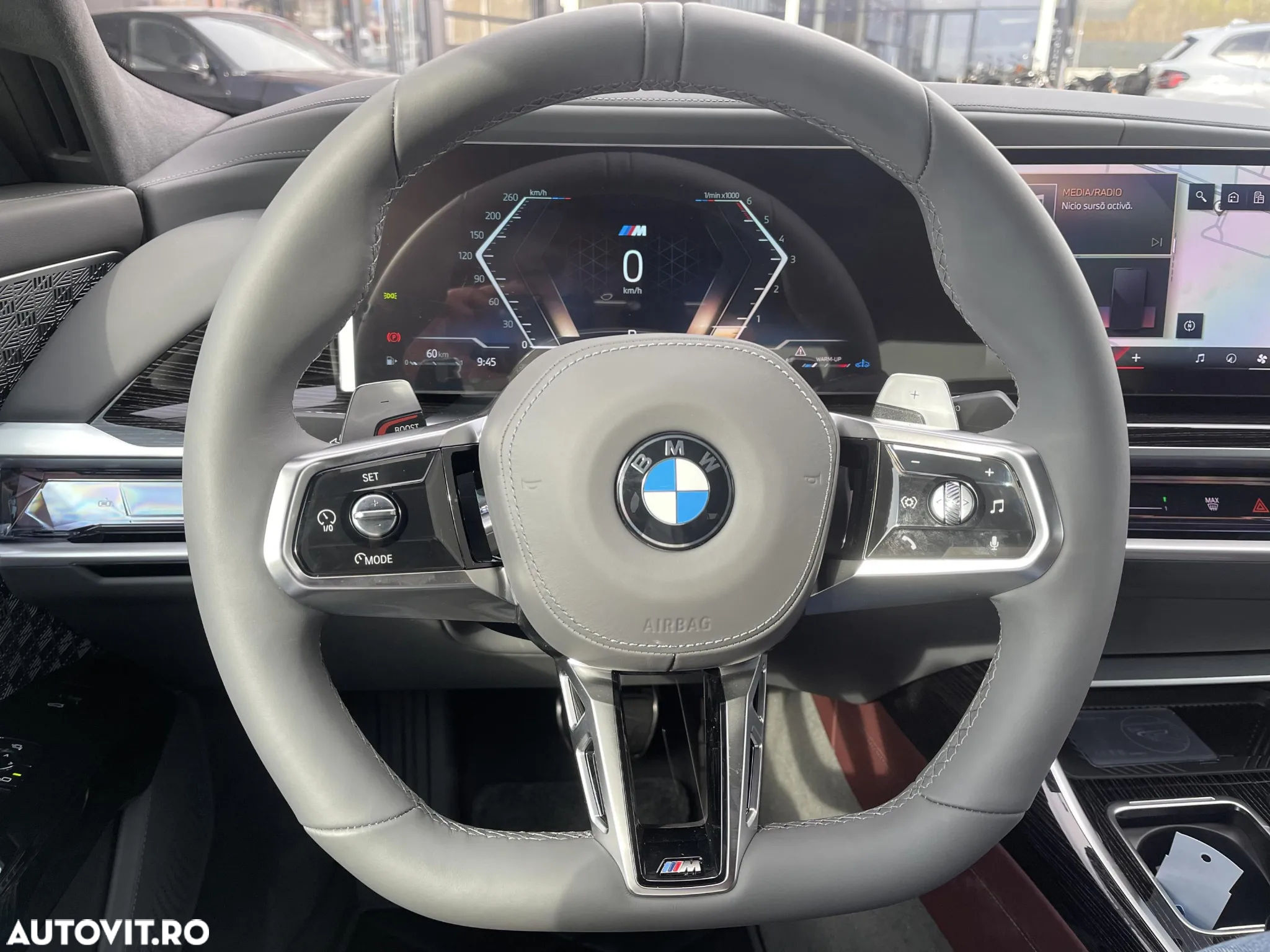 BMW Seria 7 740d xDrive MHEV - 13