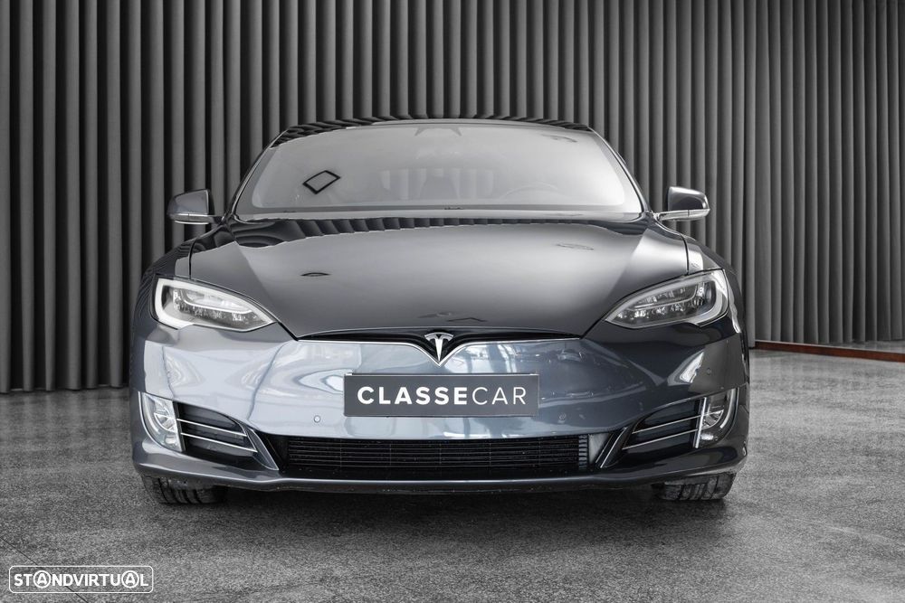 Tesla Model S - 5