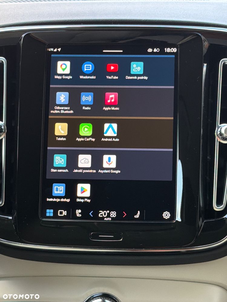 Volvo XC 40 B3 B DKG Ultra Black Edition - 15