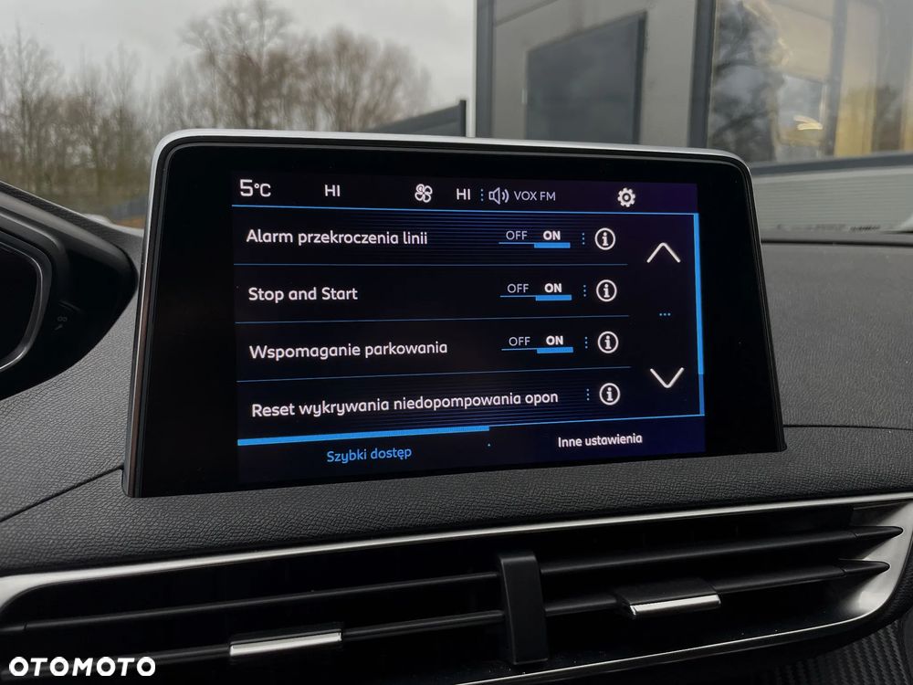 Peugeot 3008 1.2 PureTech GPF Allure S&S - 28