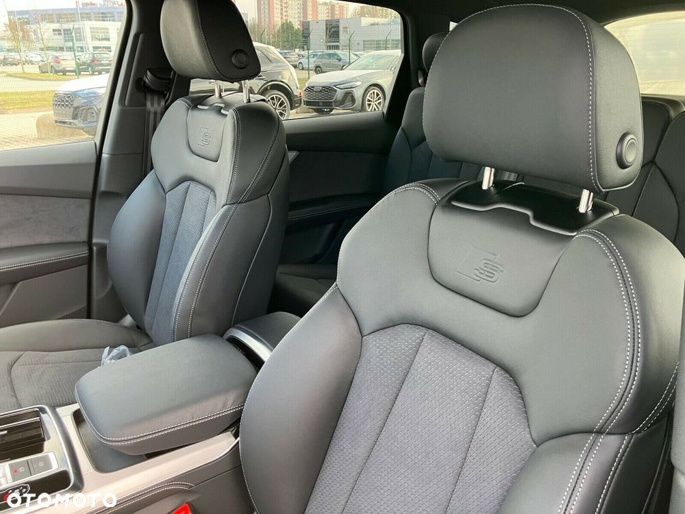 Audi Q7 60 TFSI e PHEV Quattro S Line Tiptr - 14