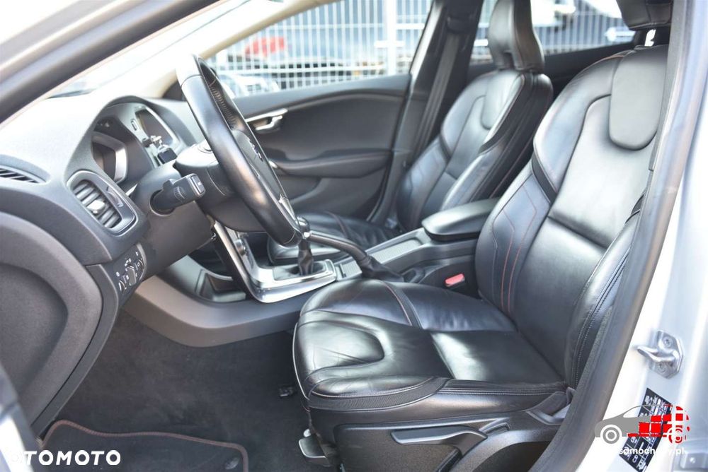 Volvo V40 - 13