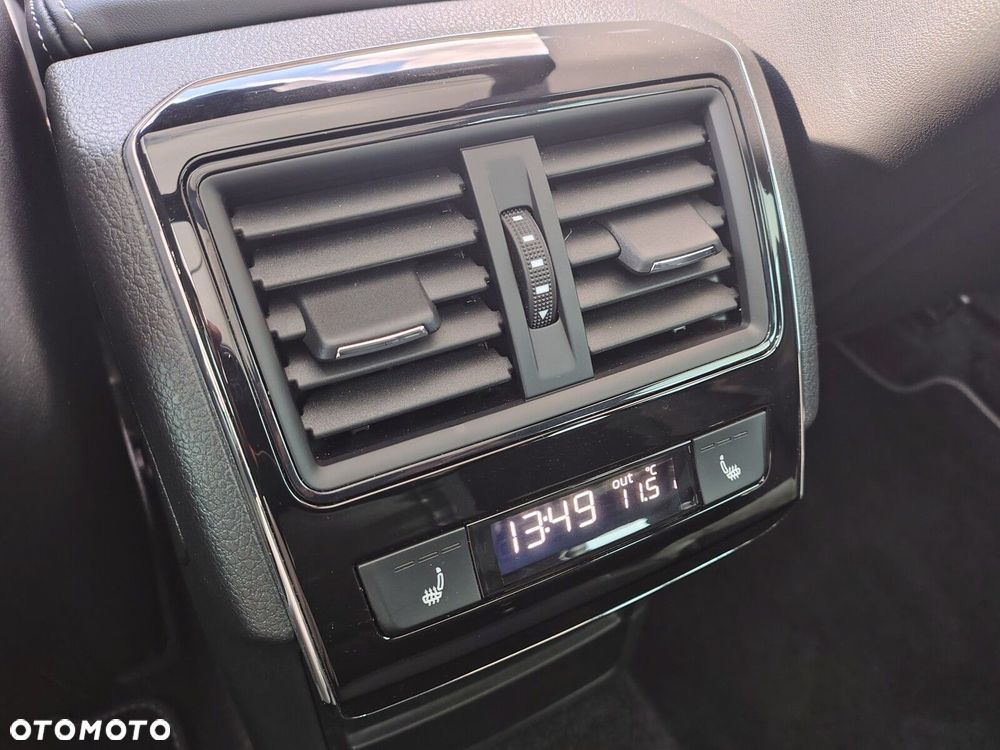 Skoda Superb 2.0 TDI SCR Sportline DSG - 31