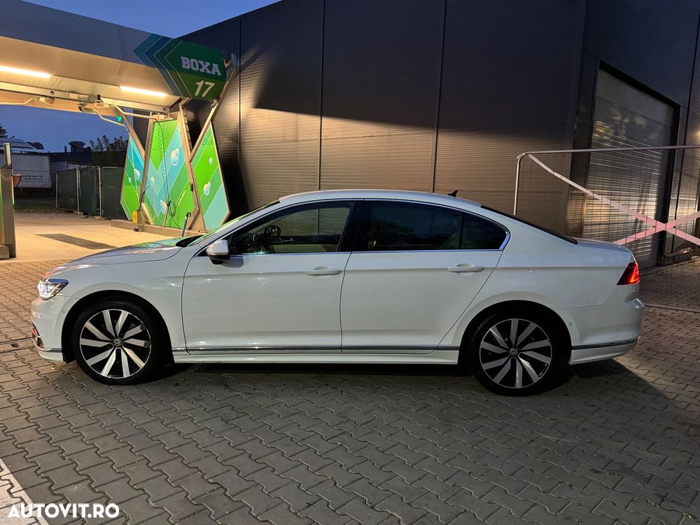 Volkswagen Passat - 3