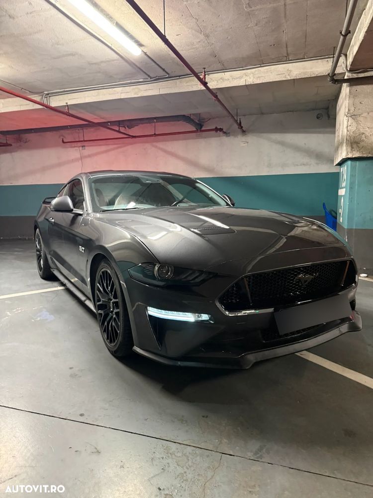 Ford Mustang - 1