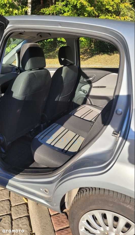 Fiat Grande Punto - 8