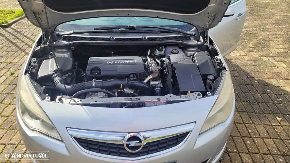 Opel Astra 1.7 CDTI Cosmo - 14